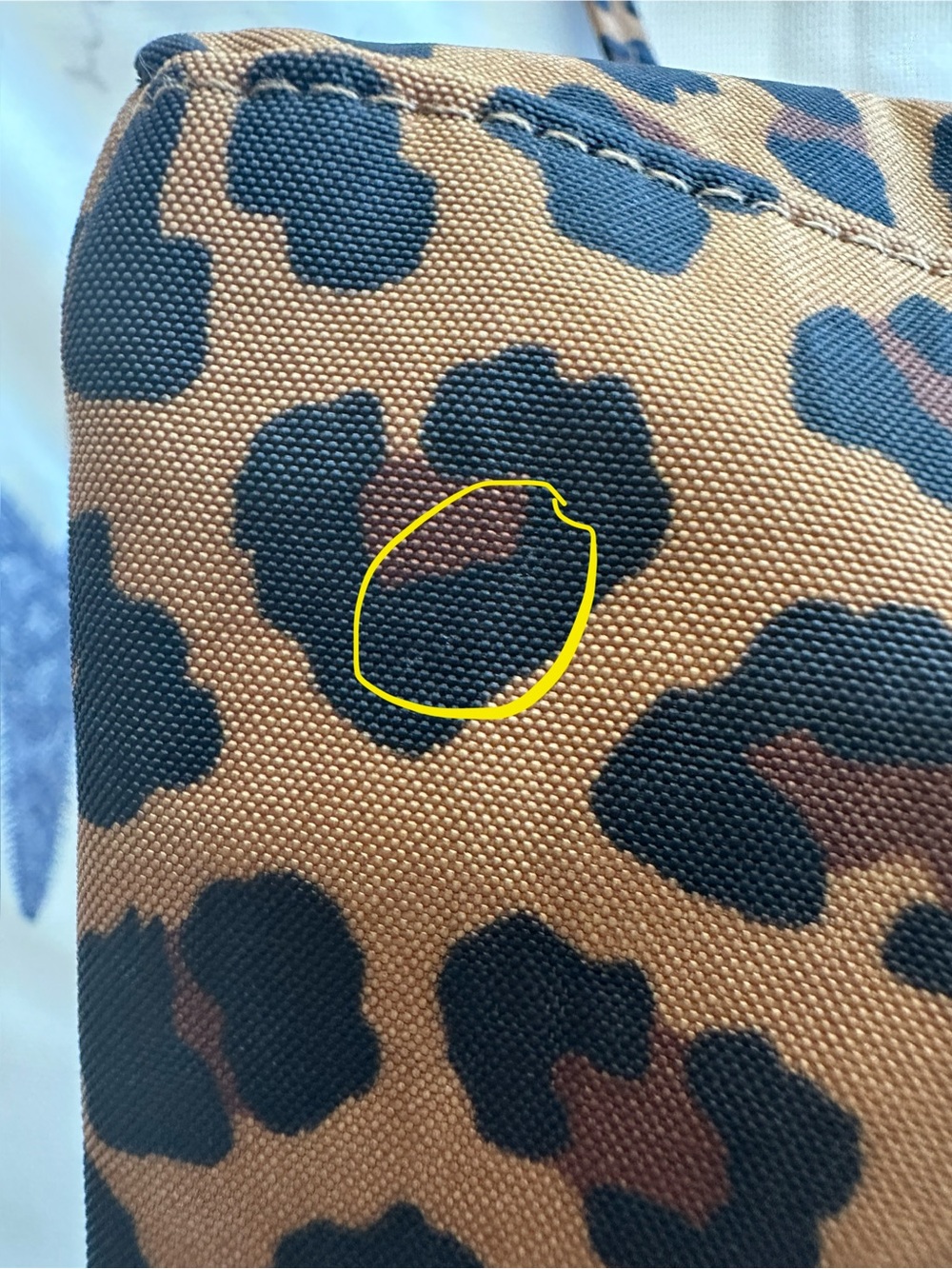 Baggu Regular Bowler Bag in Leopard - Picture 4 of 8